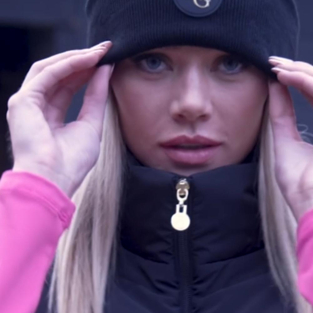 R&G woven bobble hat